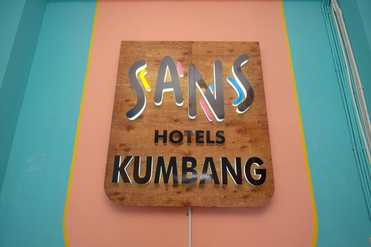 Sans Hotel Kumbang Yogyakarta By Reddoorz 外观 照片